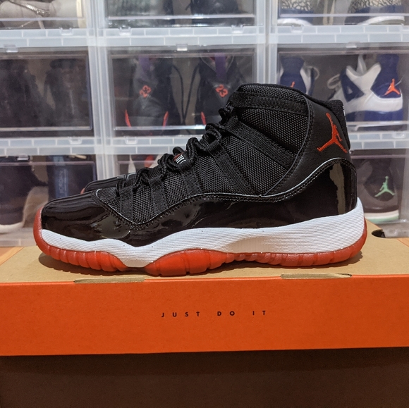 Jordan Retro 11 Bred - Picture 3 of 12